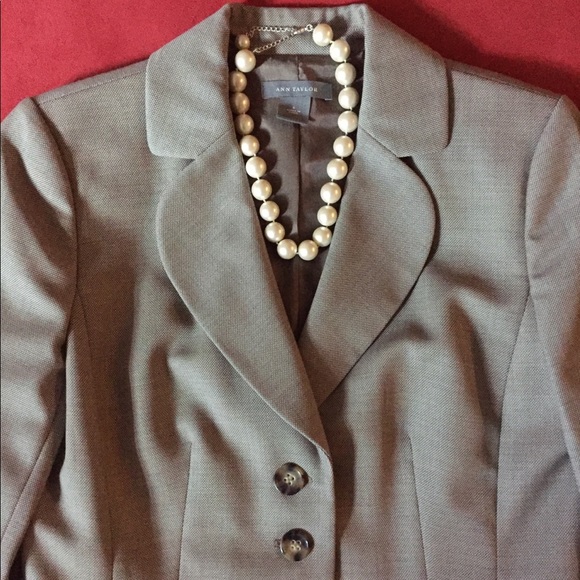 Ann Taylor Dresses & Skirts - 🔴Ann Taylor Suit - Pant & Jacket
